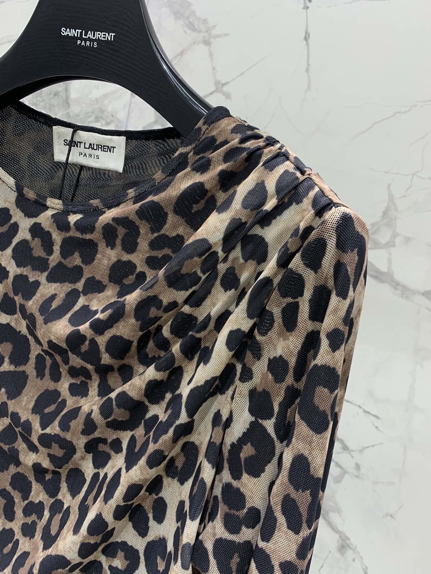𝗦𝗔𝗜𝗡𝗧 𝗟𝗔𝗨𝗥𝗘𝗡 2025 New Leopard Print Stretch Dress*