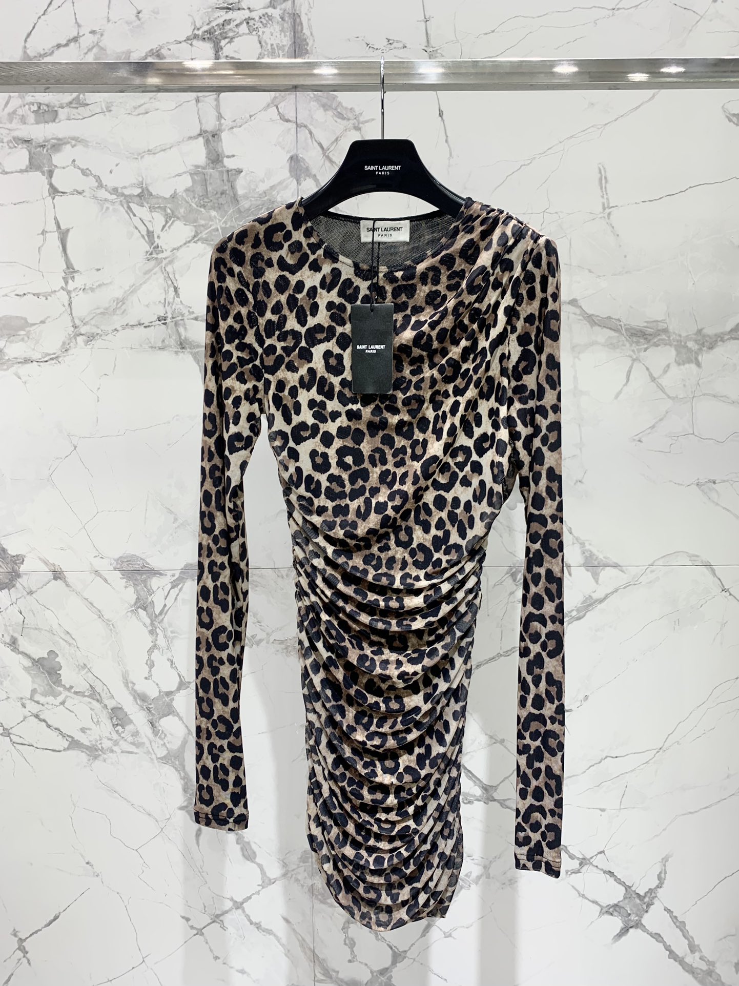 𝗦𝗔𝗜𝗡𝗧 𝗟𝗔𝗨𝗥𝗘𝗡 2025 New Leopard Print Stretch Dress*