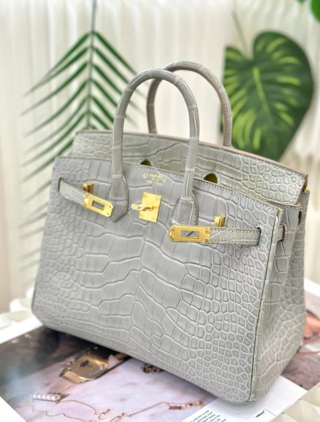 Hermès Birkin 25-30 pearl grey with lemon yellow inner panel matte crocodile skin