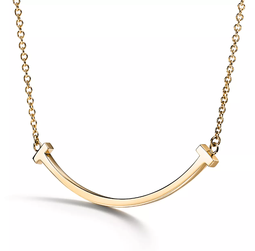 Smile Pendant in Yellow Gold, Small