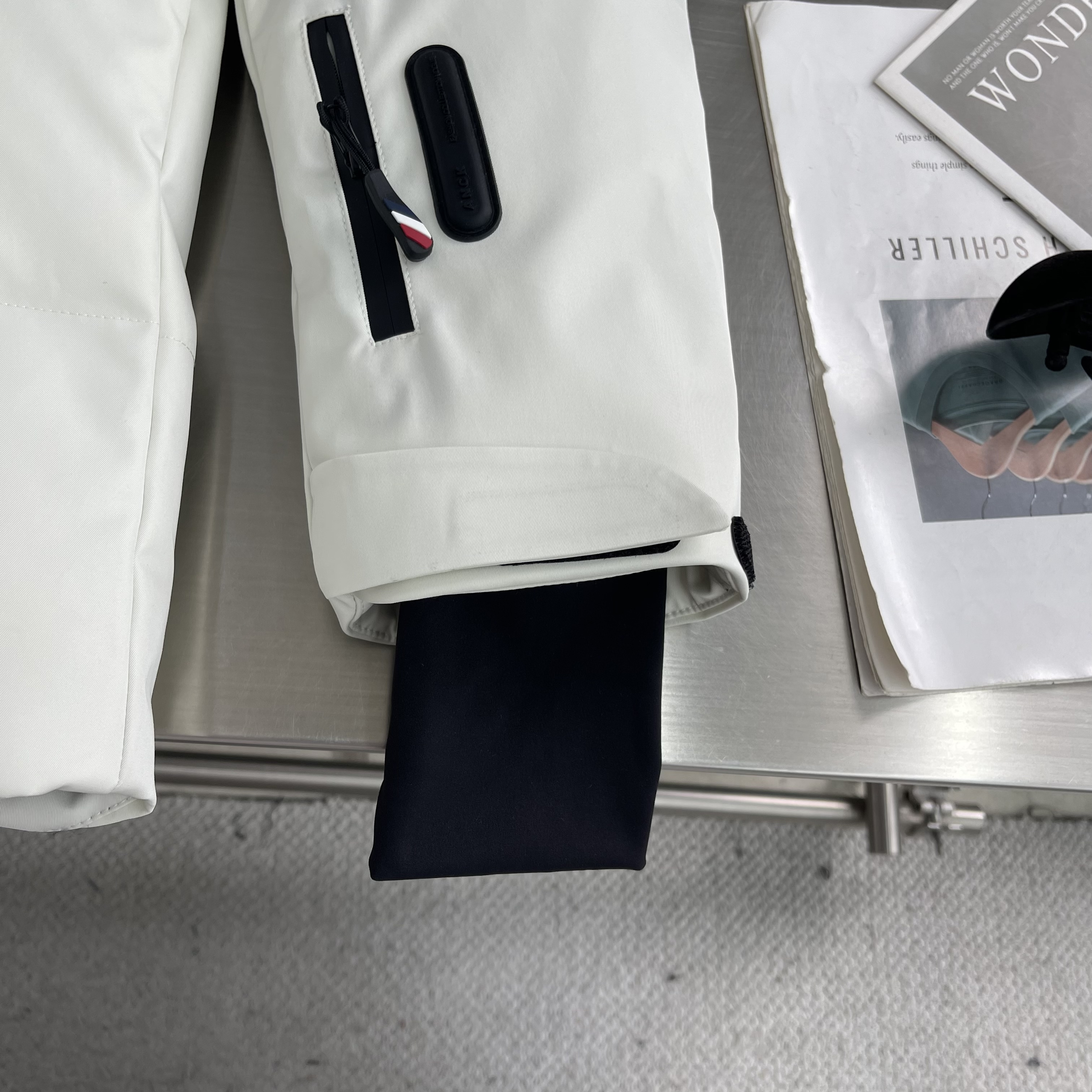 Moncler Grenoble 2025 Fall/Winter Bonded Snowproof Down Jacket – Limited Edition