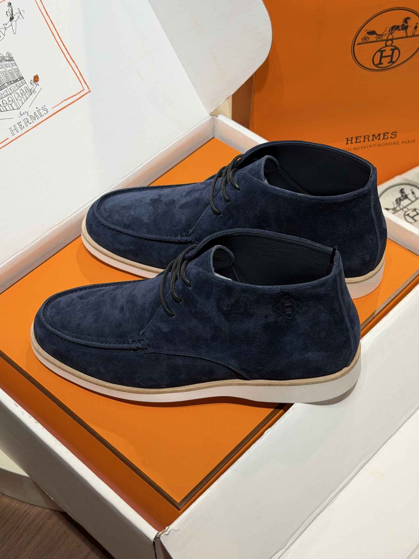 Hermès Men’s Dress & Casual Shoes