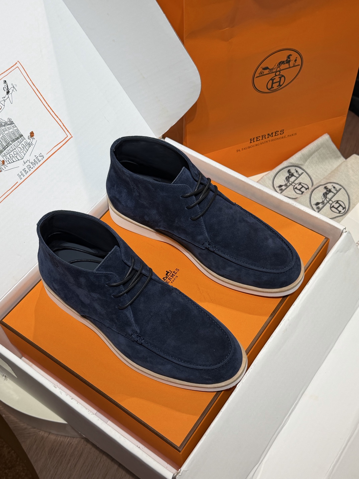 Hermès Men’s Dress & Casual Shoes