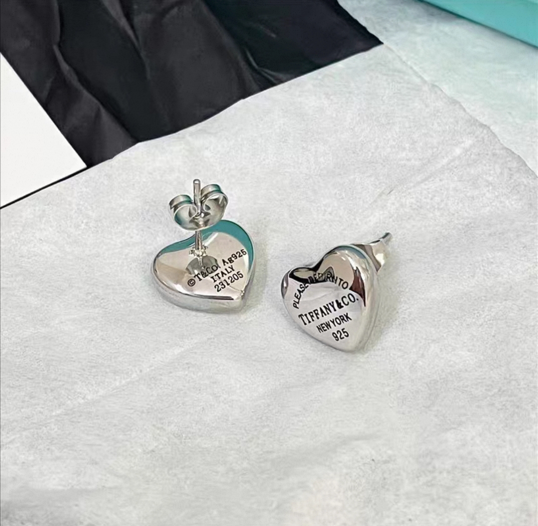 TIFFANY 925 Return to Tiffany Heart Earrings