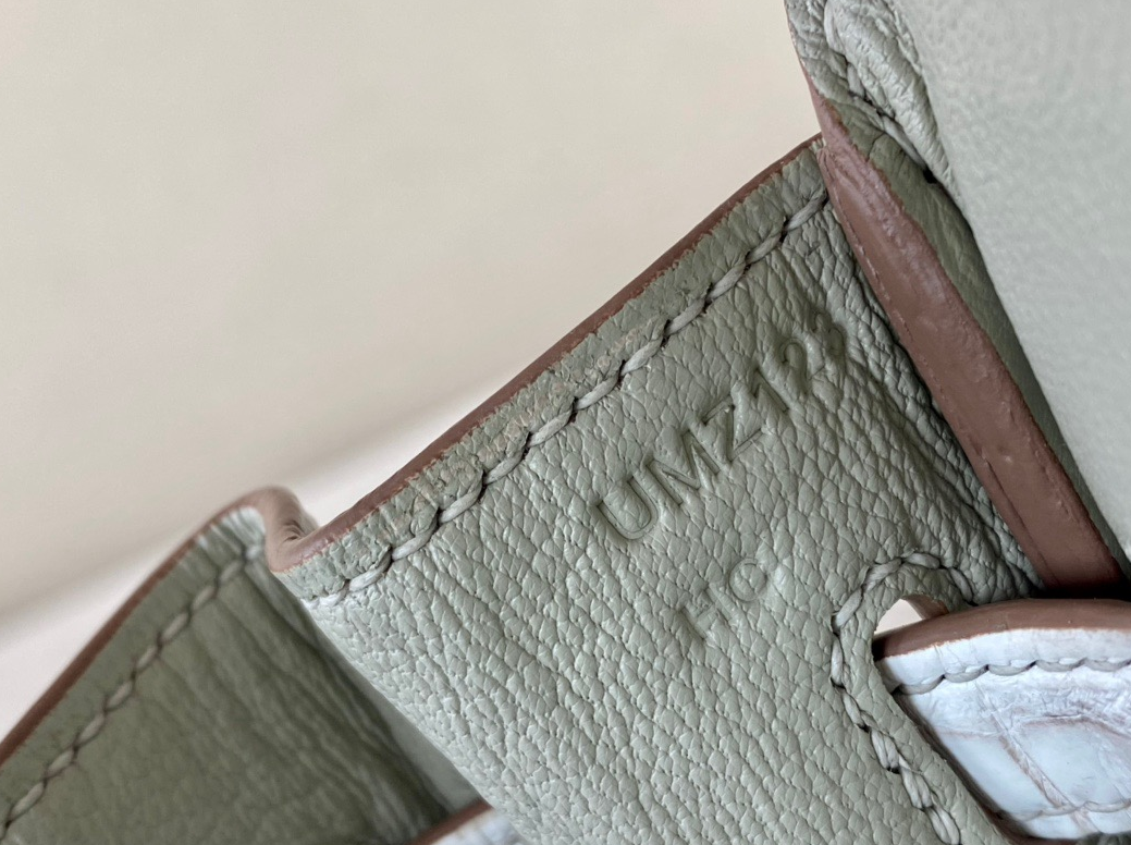 Hermès Brikin Himalayan 25 crocodile skin