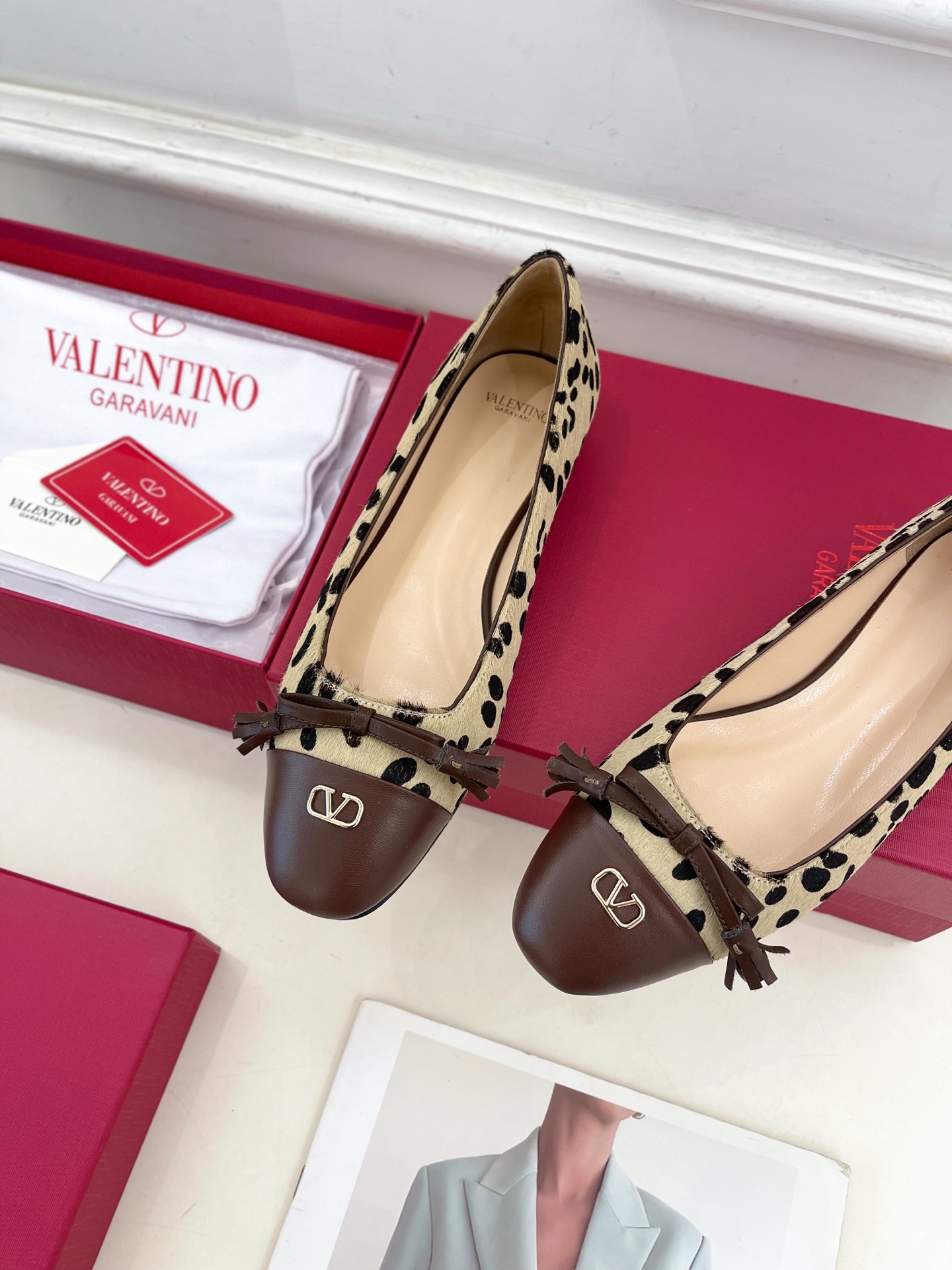New Season Valentino Garavani leopard print ballet flats
