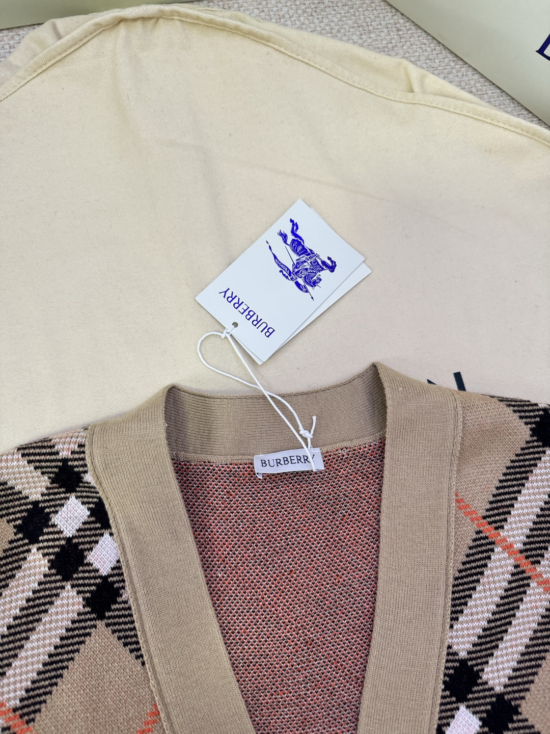 BURBERRY Check Wool Knit Cardigan