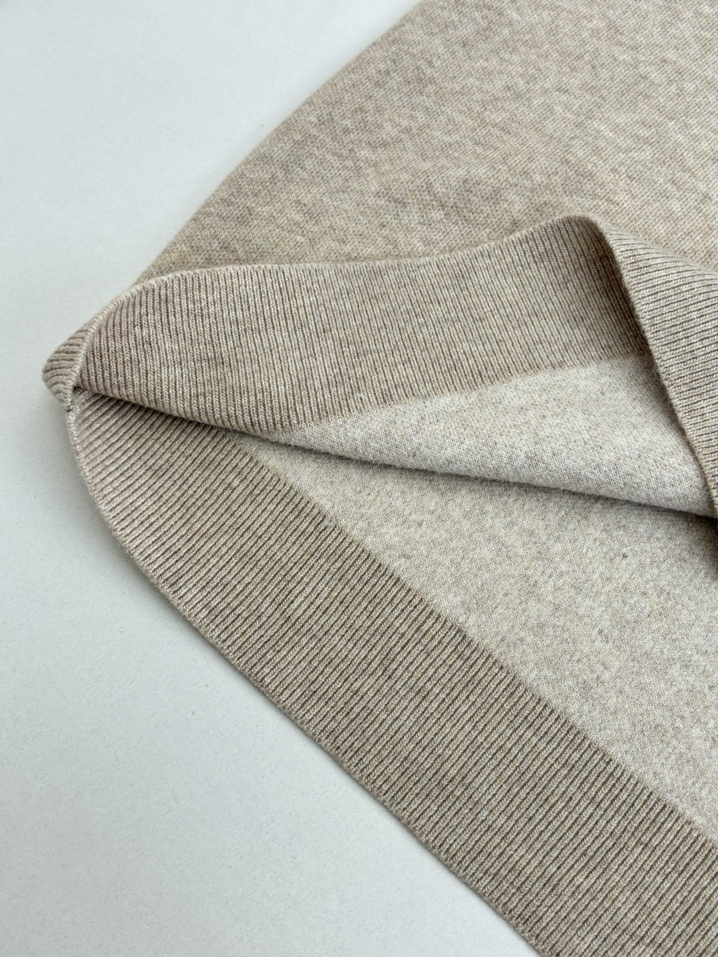 LV 1AJBWH LV Ski Ribbed Wool Half-Zip Pullover