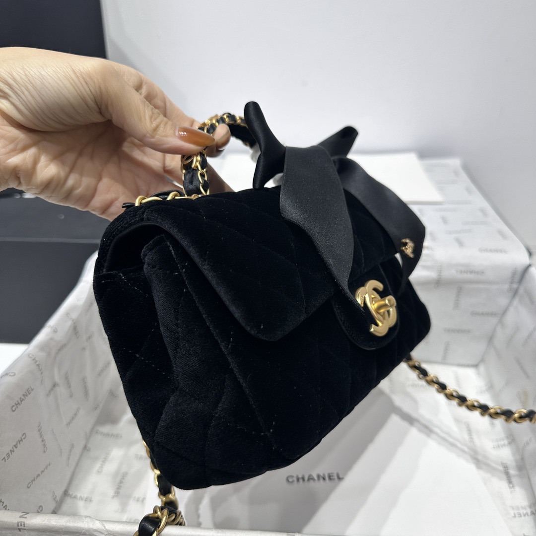 CHANEL Mini Flap Bag with Top Handle