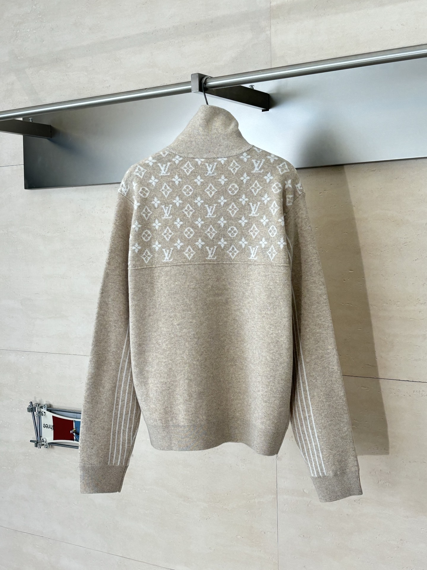 LV 1AJBWH LV Ski Ribbed Wool Half-Zip Pullover