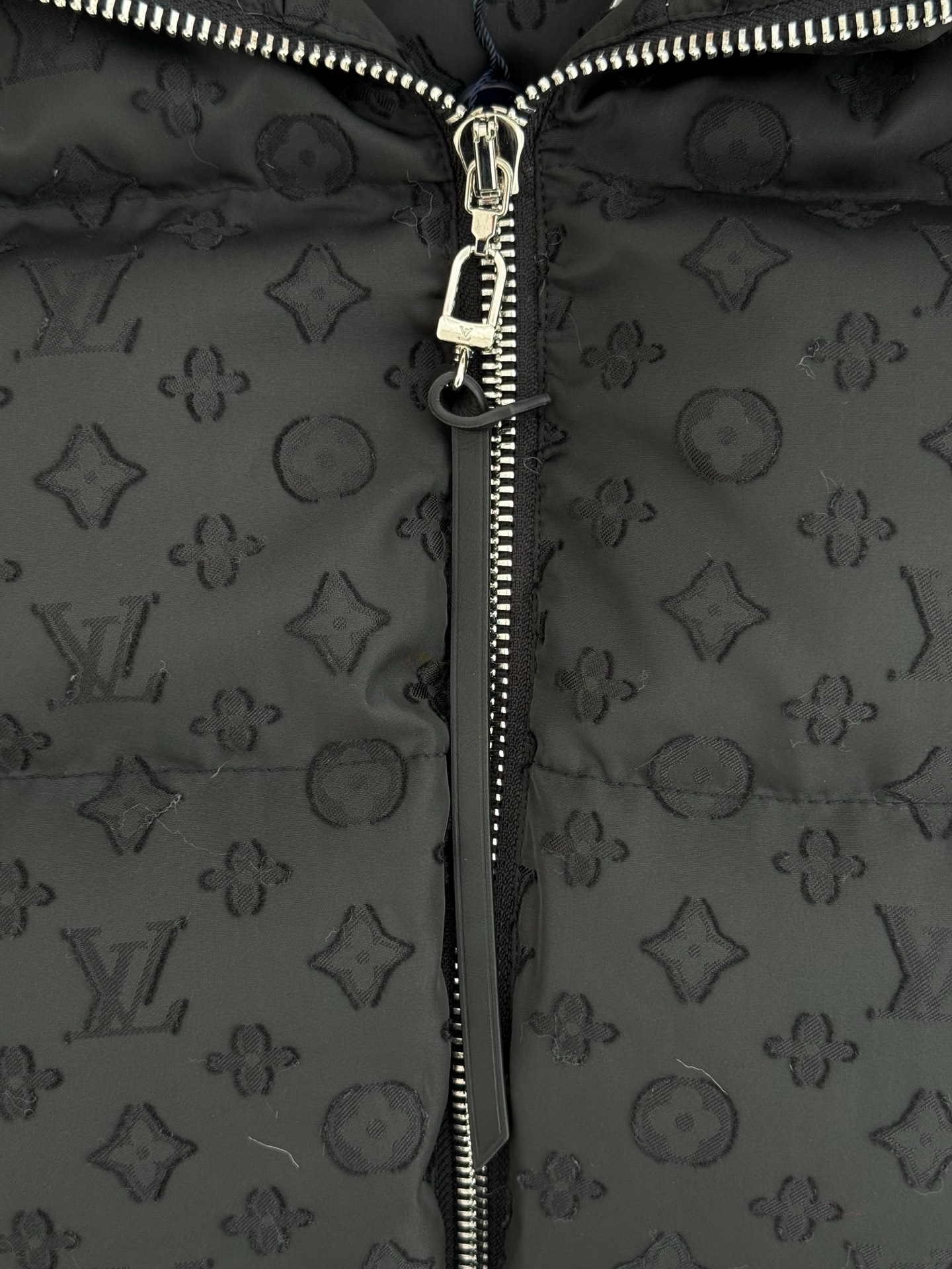 LV New Feather Collar Puffer Jacket