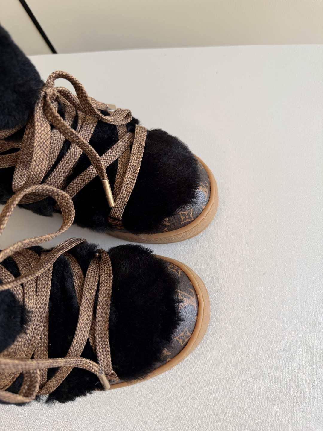 LOUIS VUITTON 1AIV13 New LV Cloud Lace-Up Ankle Boot Sneaker