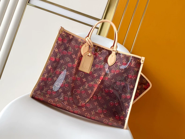 LOUIS VUITTON M14306 LV x TM OnTheGo GM