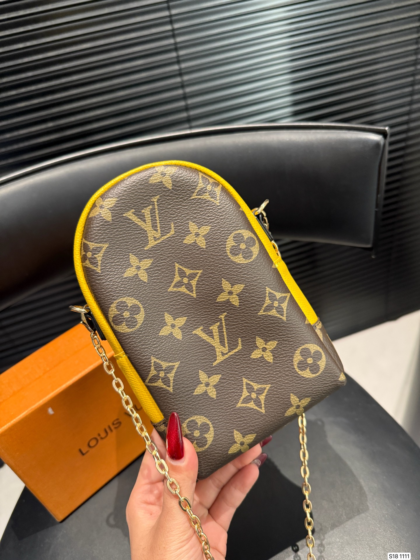 LV Remade – Super Cute Minions Coin Pouch