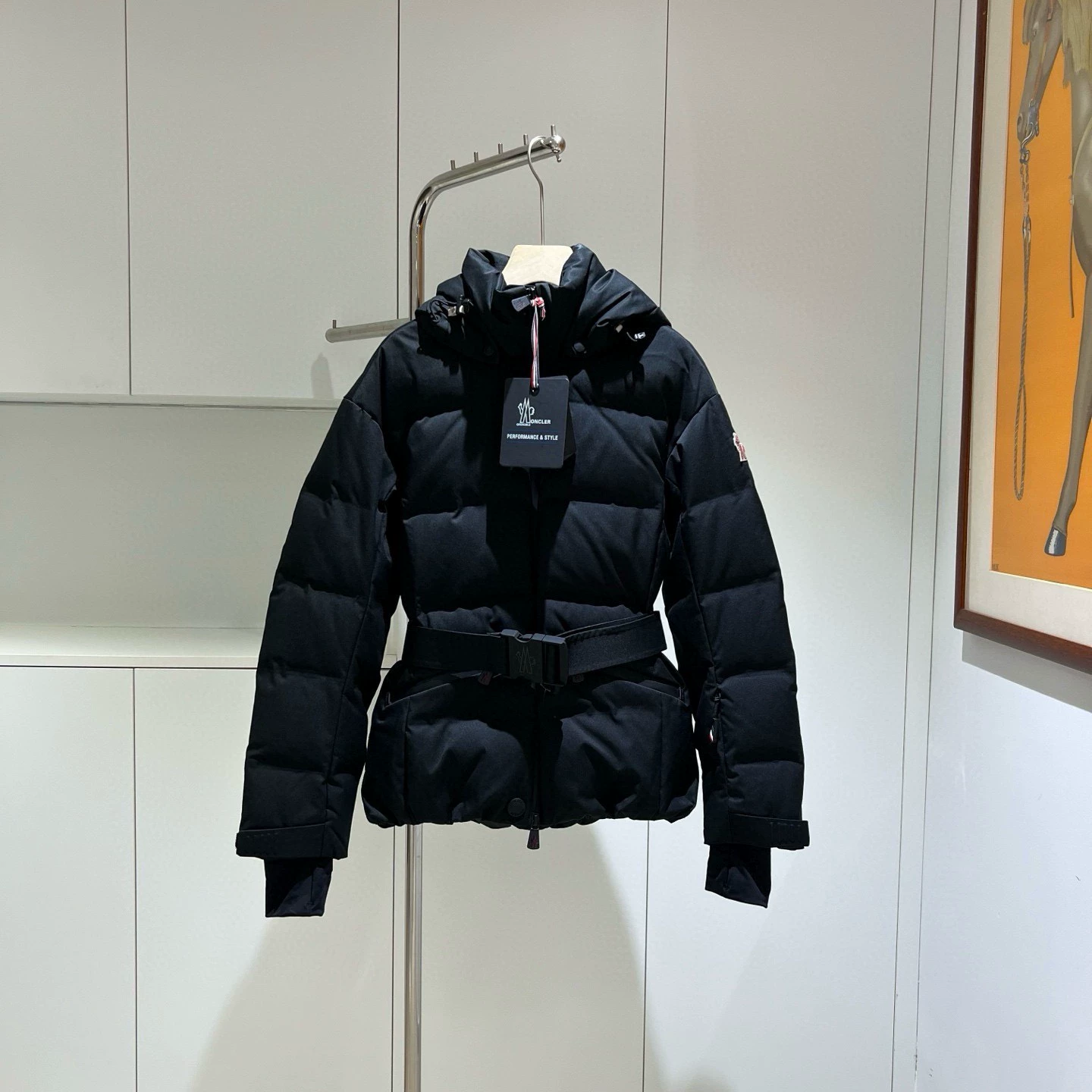 Moncler TOLIMA Women’s Slim-Fit Ski Down Jacket – 2025 Fall/Winter Collection
