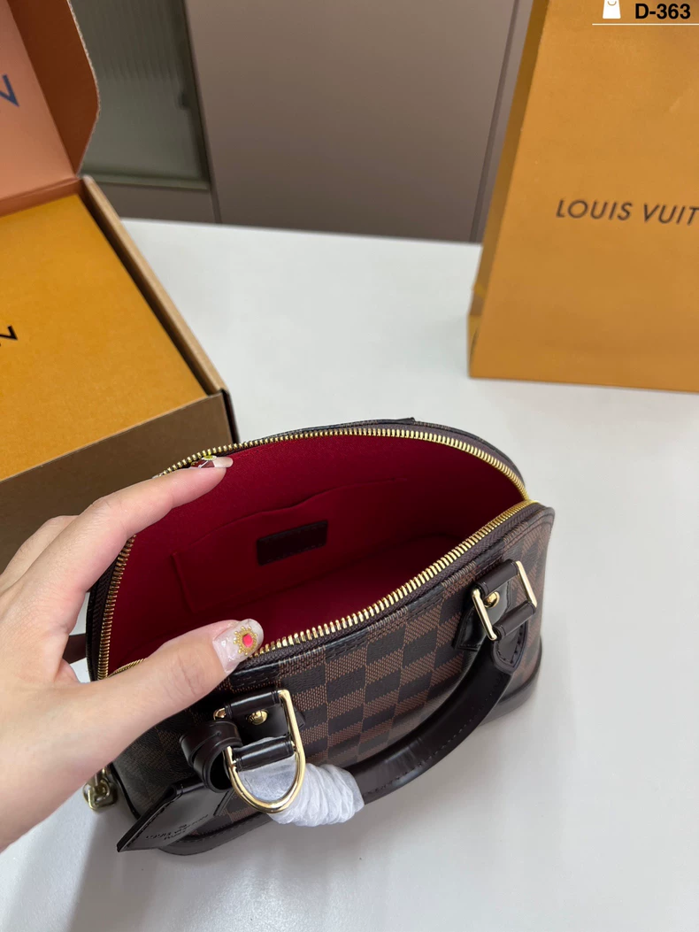 LOUIS VUITTON Alma Damier Ebene bag MM