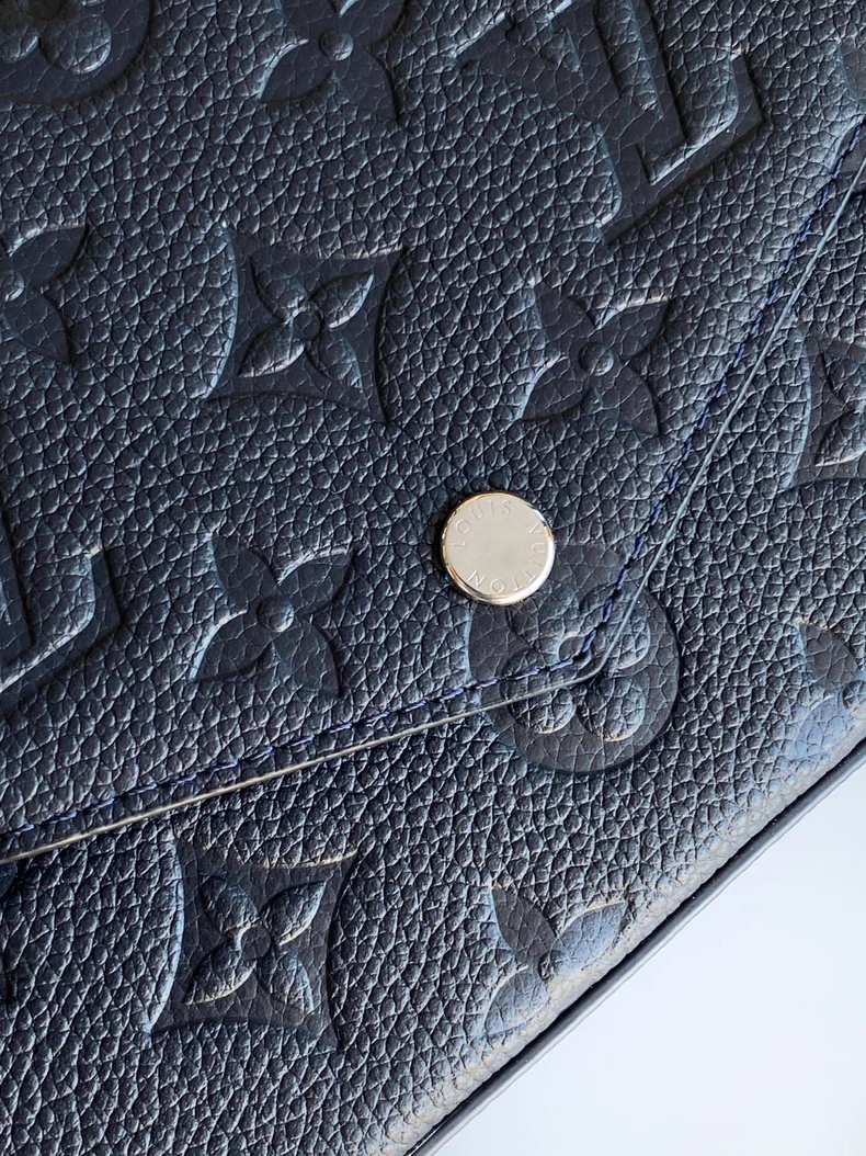 LOUIS VUITTON M27048 Pochette Félicie