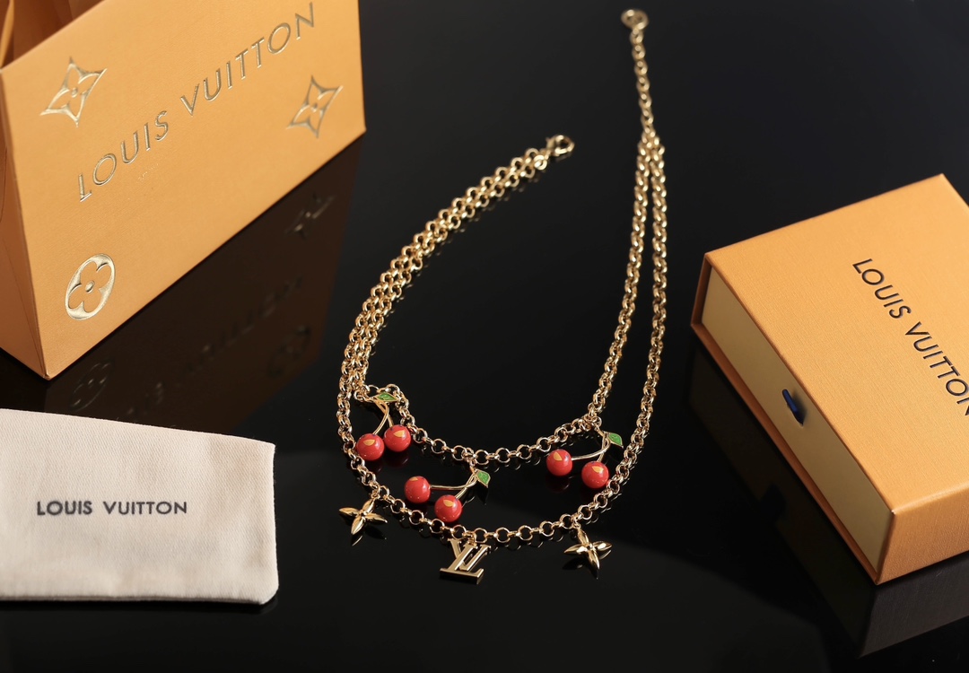 LOUIS VUITTON M02804 LV x TM Cerise Necklace