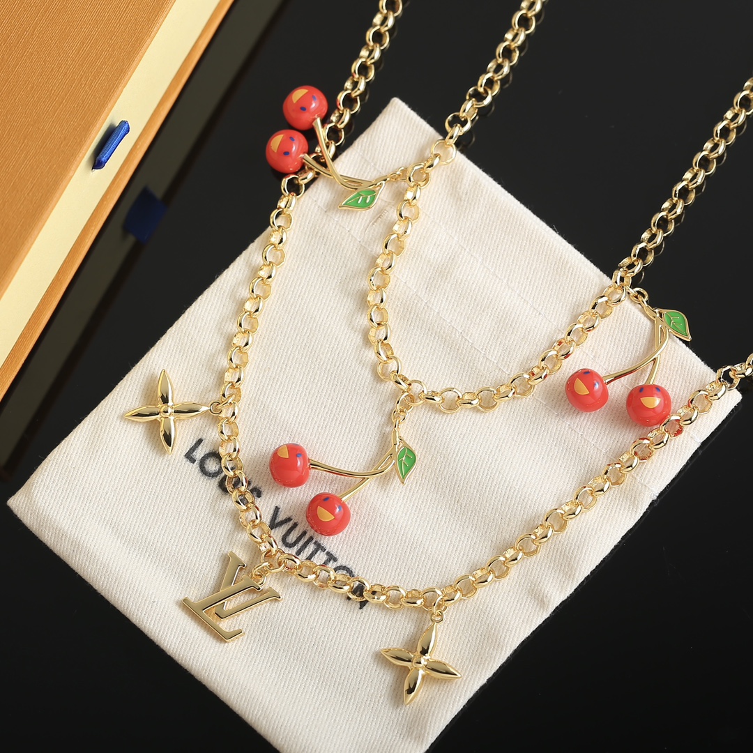 LOUIS VUITTON M02804 LV x TM Cerise Necklace