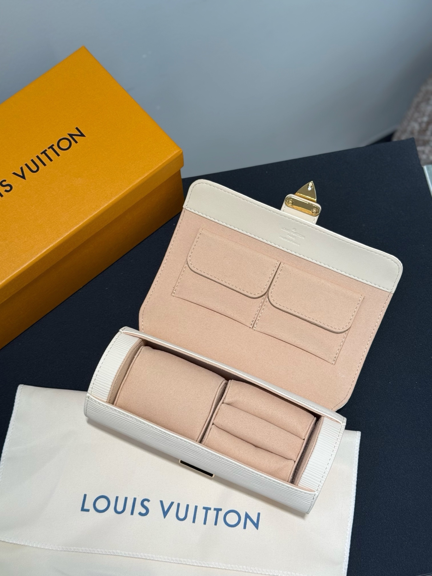 LOUIS VUITTON M10145 ETUI BIJOUX Jewelry & Watch Case