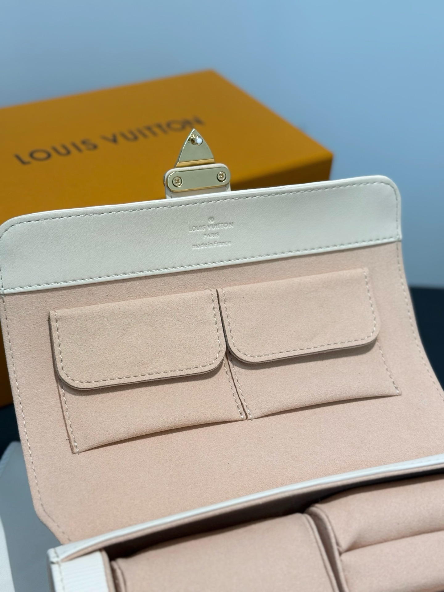 LOUIS VUITTON M10145 ETUI BIJOUX Jewelry & Watch Case