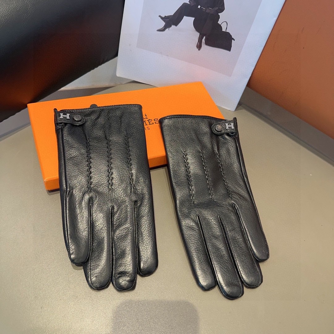 Hermès Men’s Lambskin Gloves