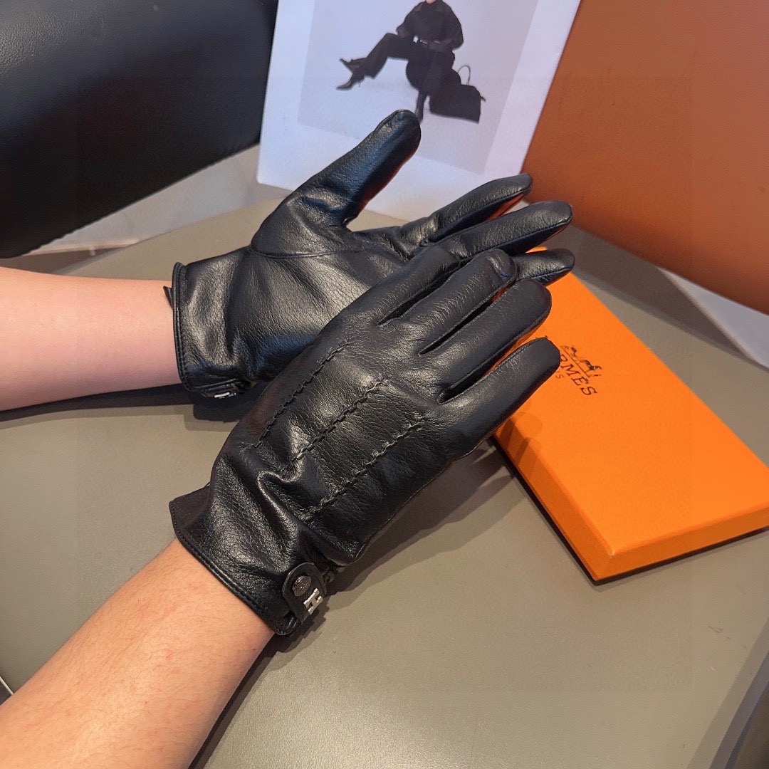Hermès Men’s Lambskin Gloves