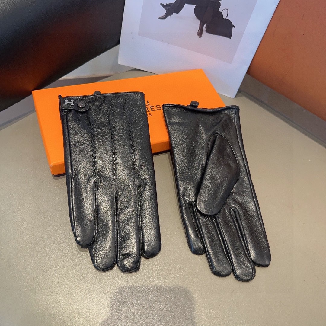 Hermès Men’s Lambskin Gloves