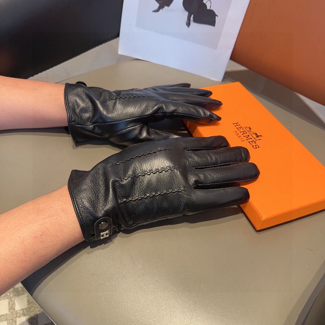 Hermès Men’s Lambskin Gloves