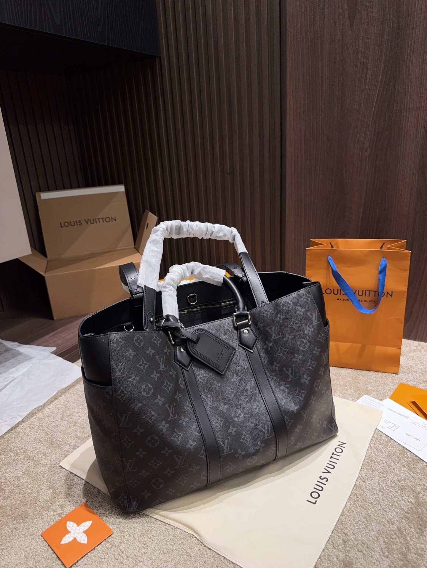 LOUIS VUITTON Sac Plat Two-way Bag In Black