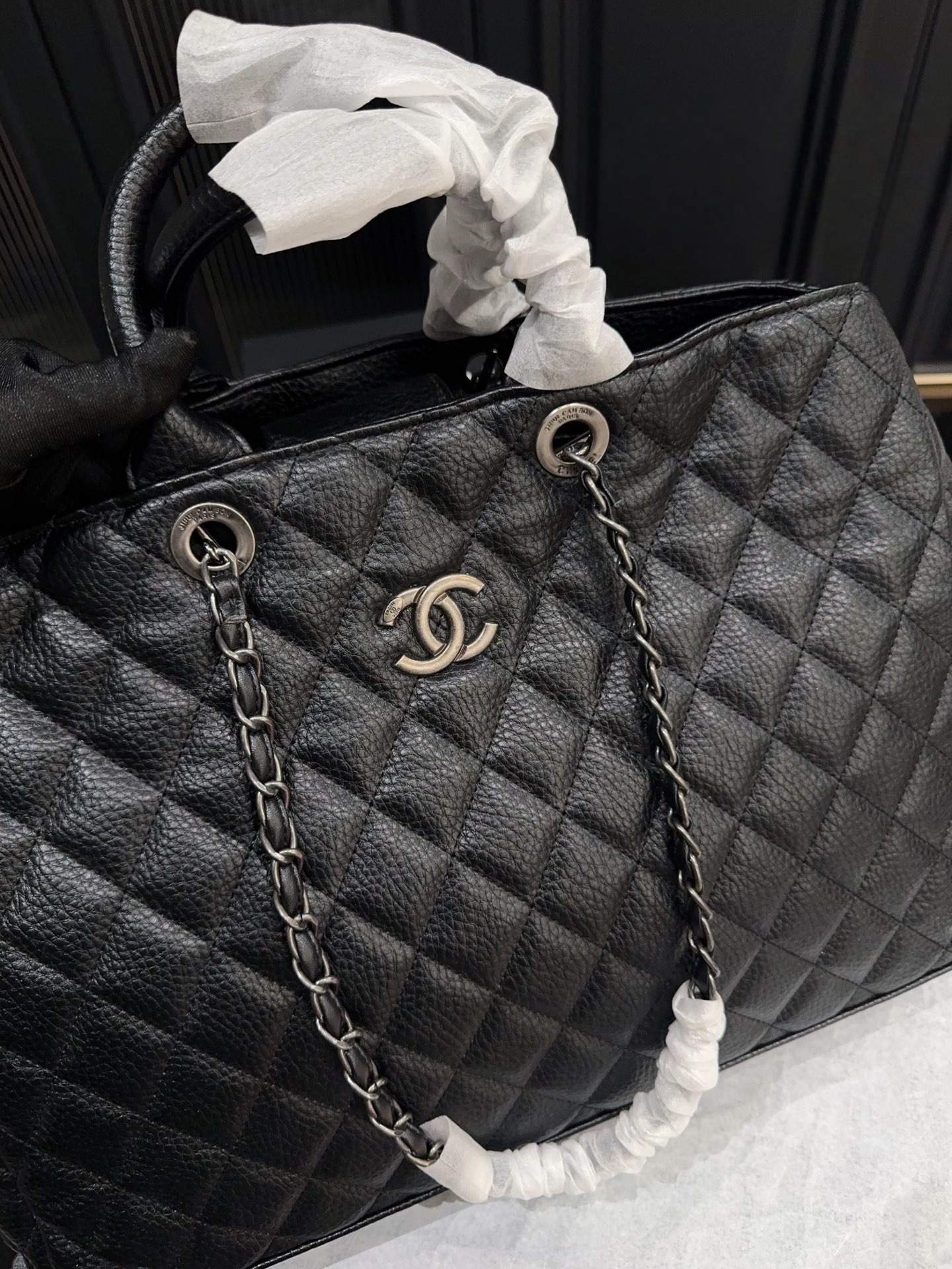 Chanel Chain Leather Tote Bag