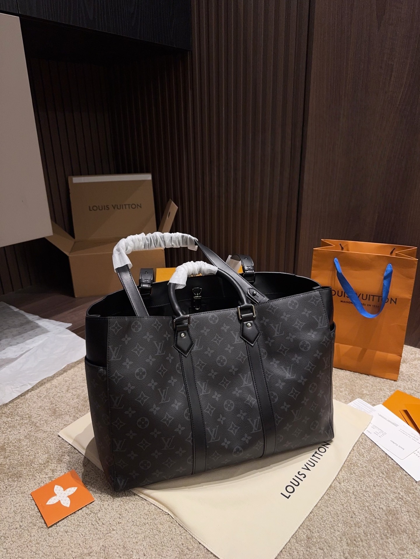 LOUIS VUITTON Sac Plat Two-way Bag In Black