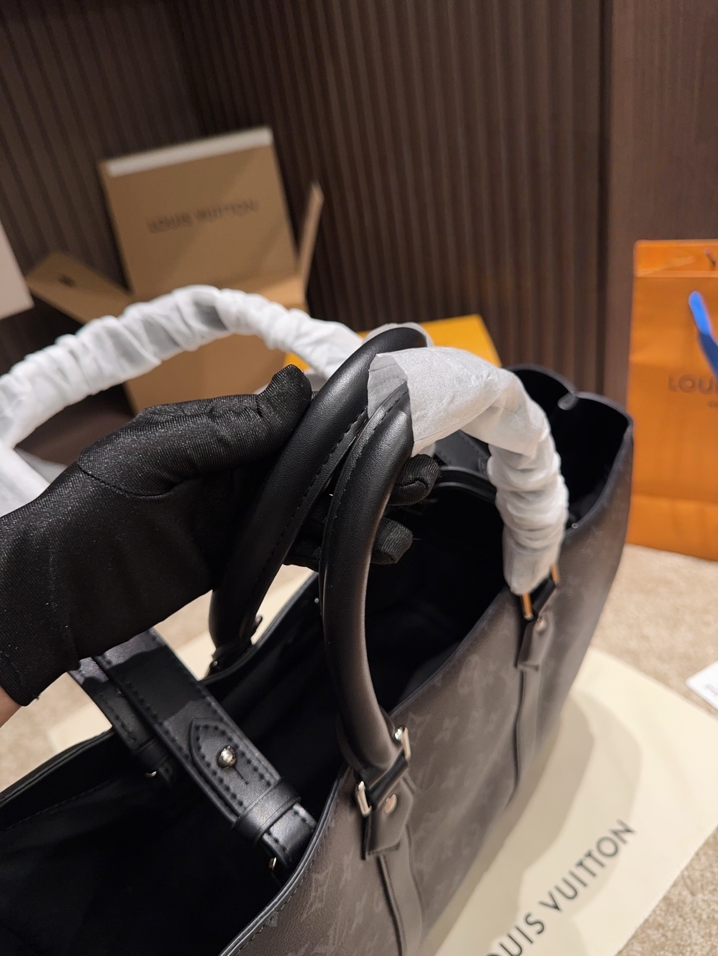 LOUIS VUITTON Sac Plat Two-way Bag In Black