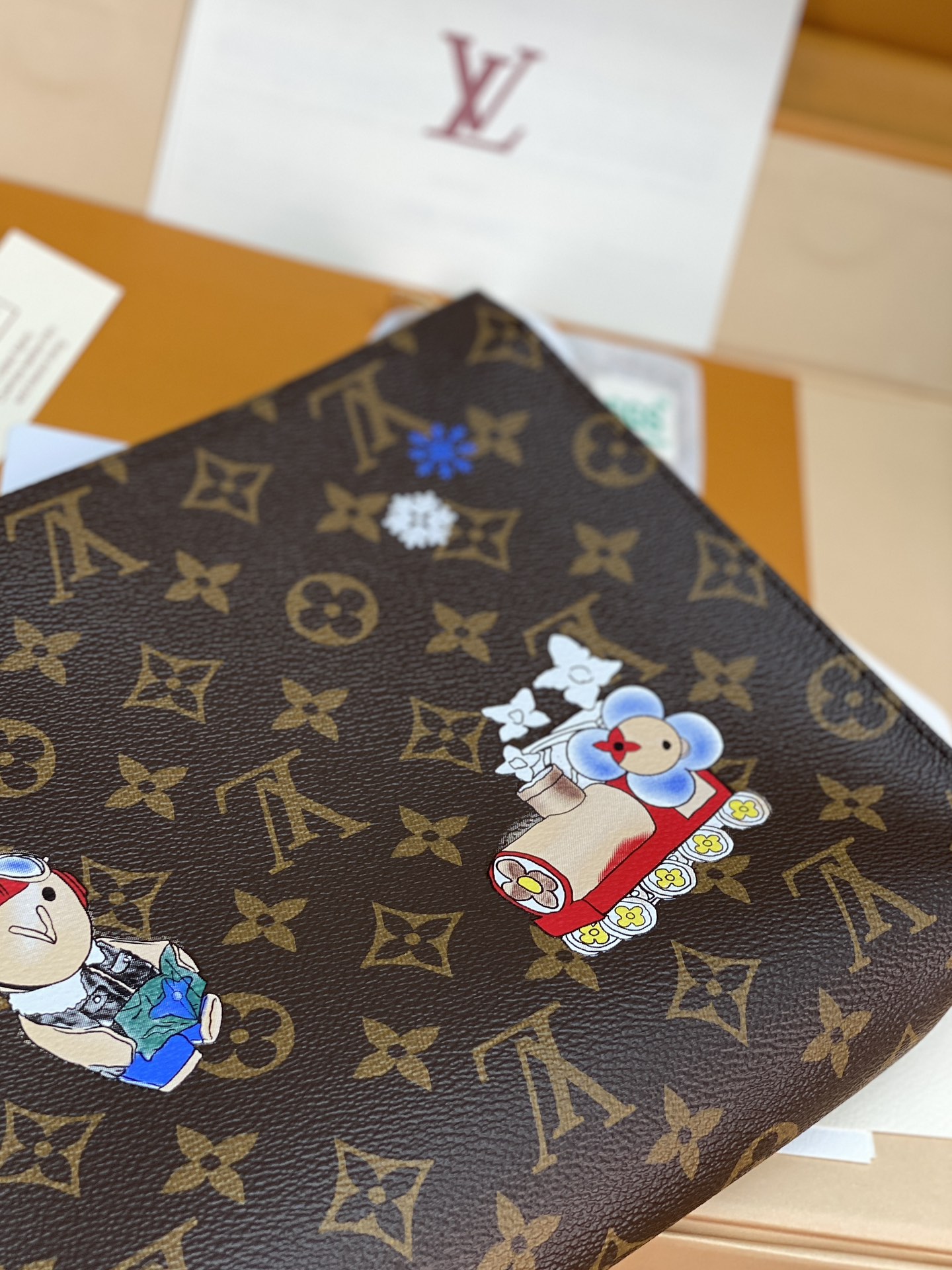 LOUIS VUITTON M15357 Trio Toilet Pouch