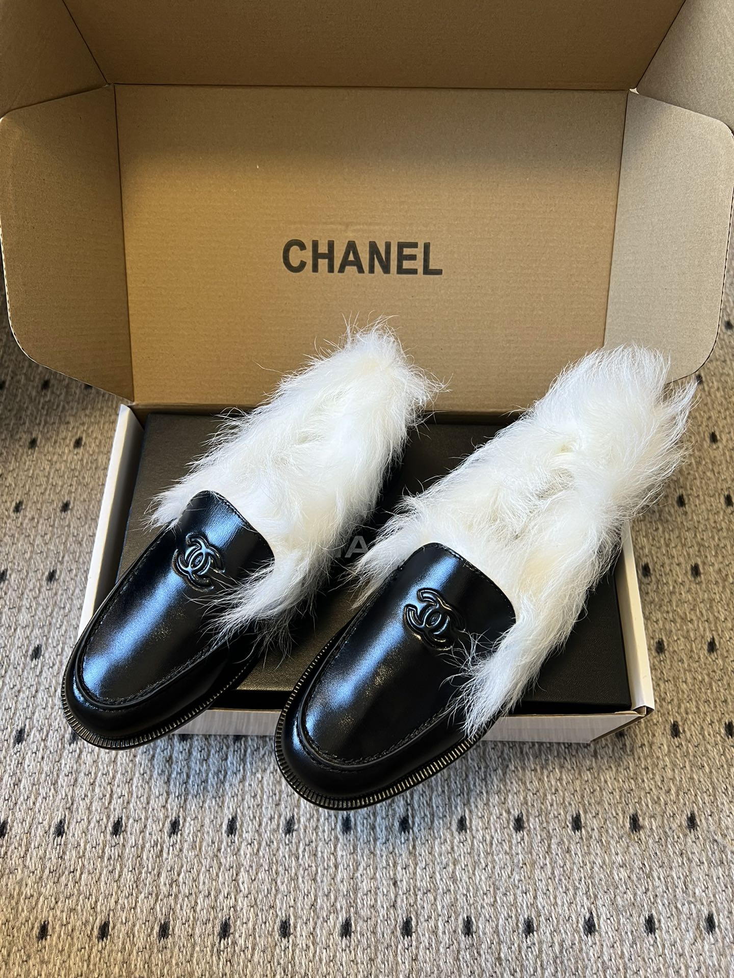 Chanel 25SS Loafers