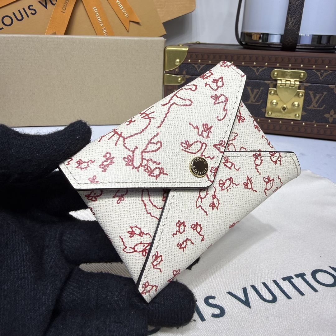 LV  M25760 Kirigami Pochette