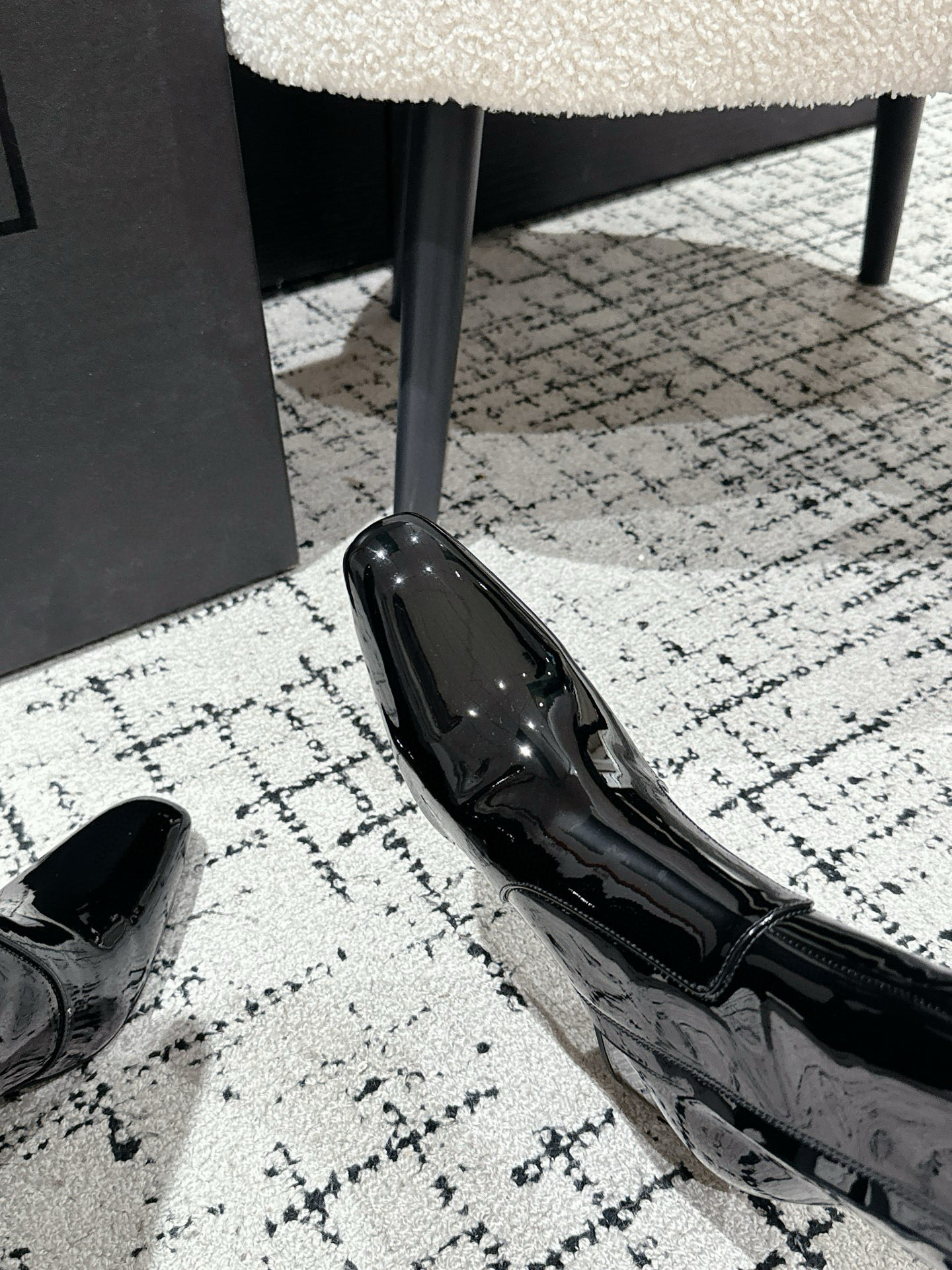 Saint Laurent YSL 25 / Square Toe High-Heel Boots