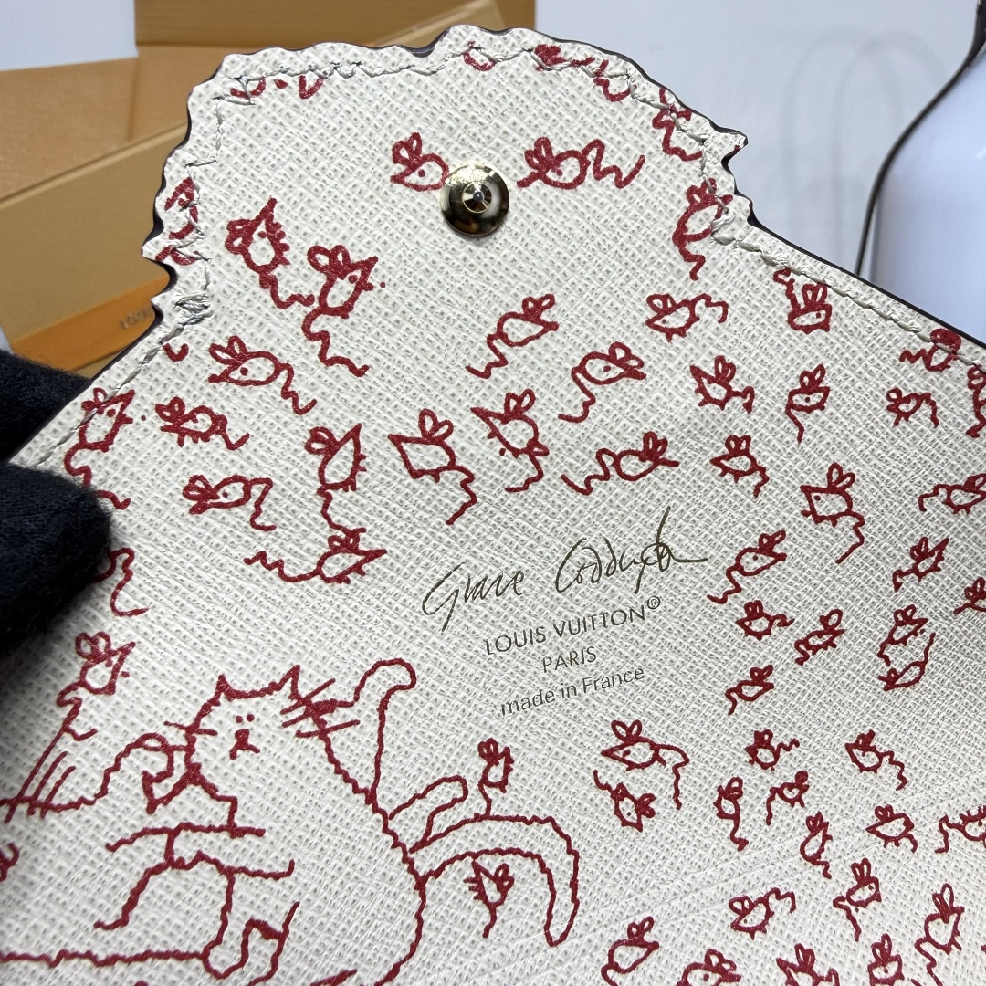 LV  M25760 Kirigami Pochette