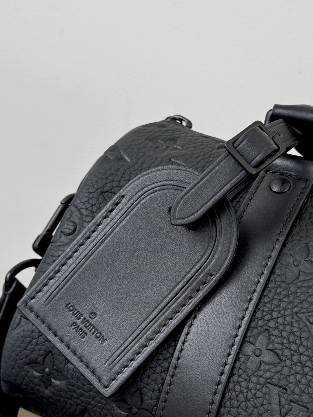 LV M20900 Keepall Bandoulière 25