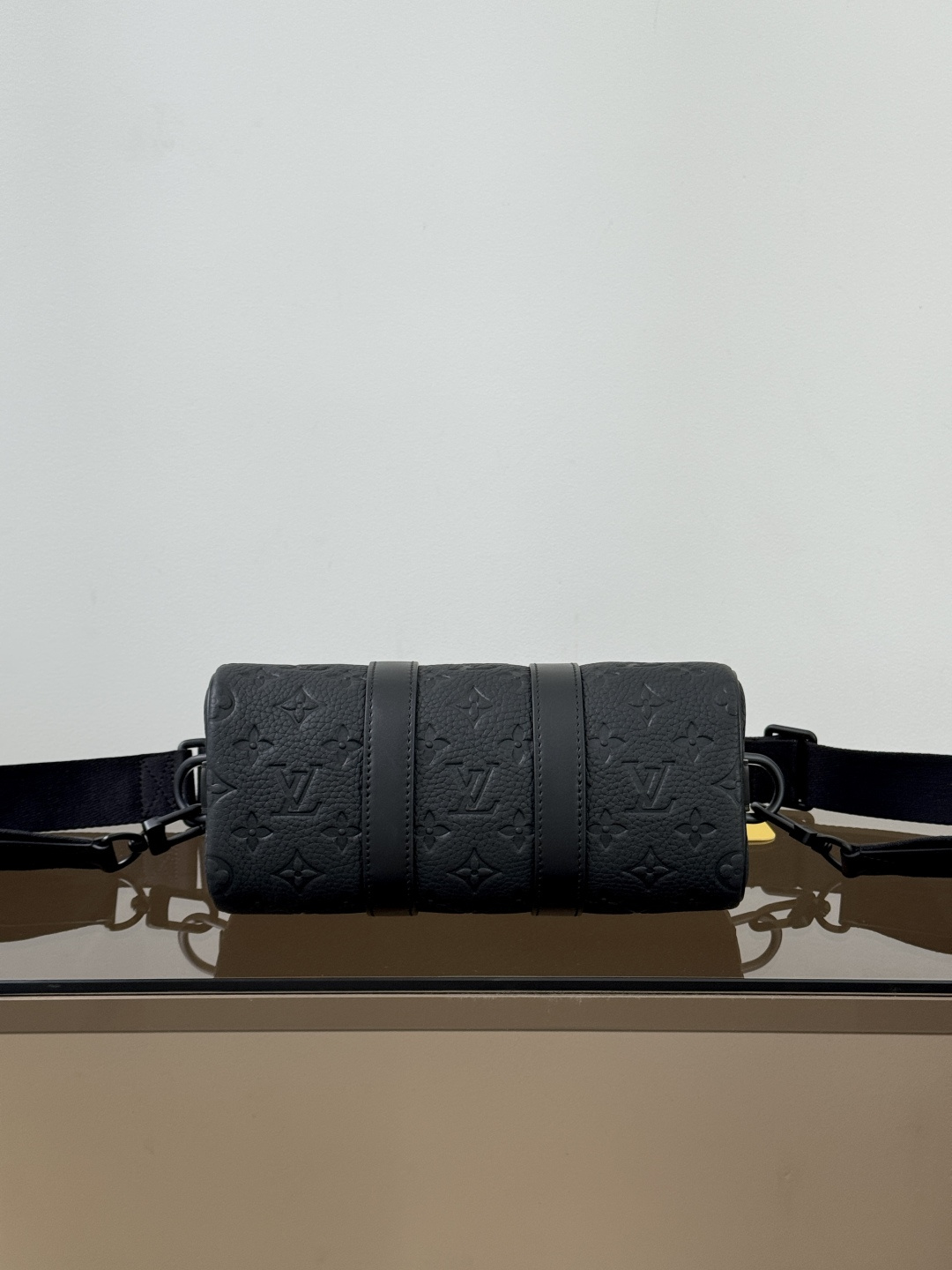 LV M20900 Keepall Bandoulière 25