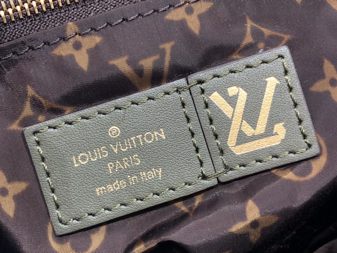 Louis Vuitton Speedy Bandouliere 25 Green (Puffer Edition)