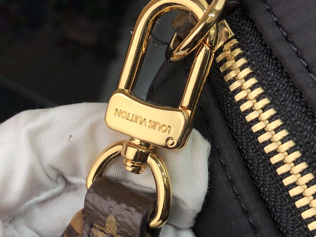 Louis Vuitton M59008 Speedy Bandouliere 25(Puffer Edition)