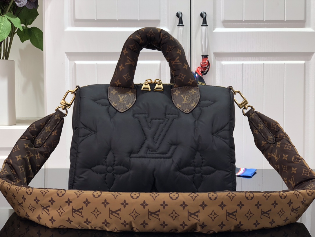 Louis Vuitton M59008 Speedy Bandouliere 25(Puffer Edition)