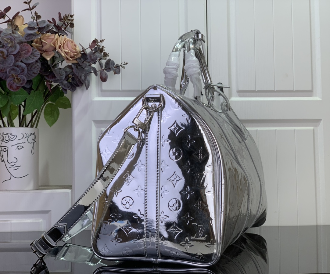 LV  Ski Keepall Bandoulière 45 M26766