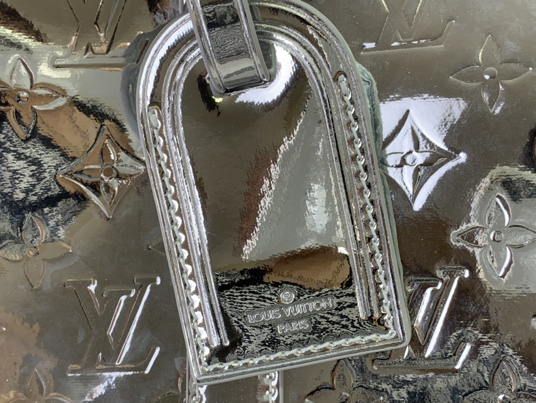 LV  Ski Keepall Bandoulière 45 M26766