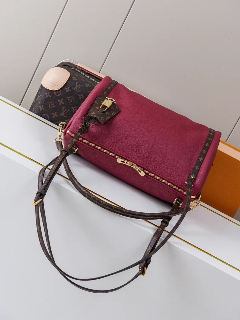 LOUIS VUITTON M27689 Express MM