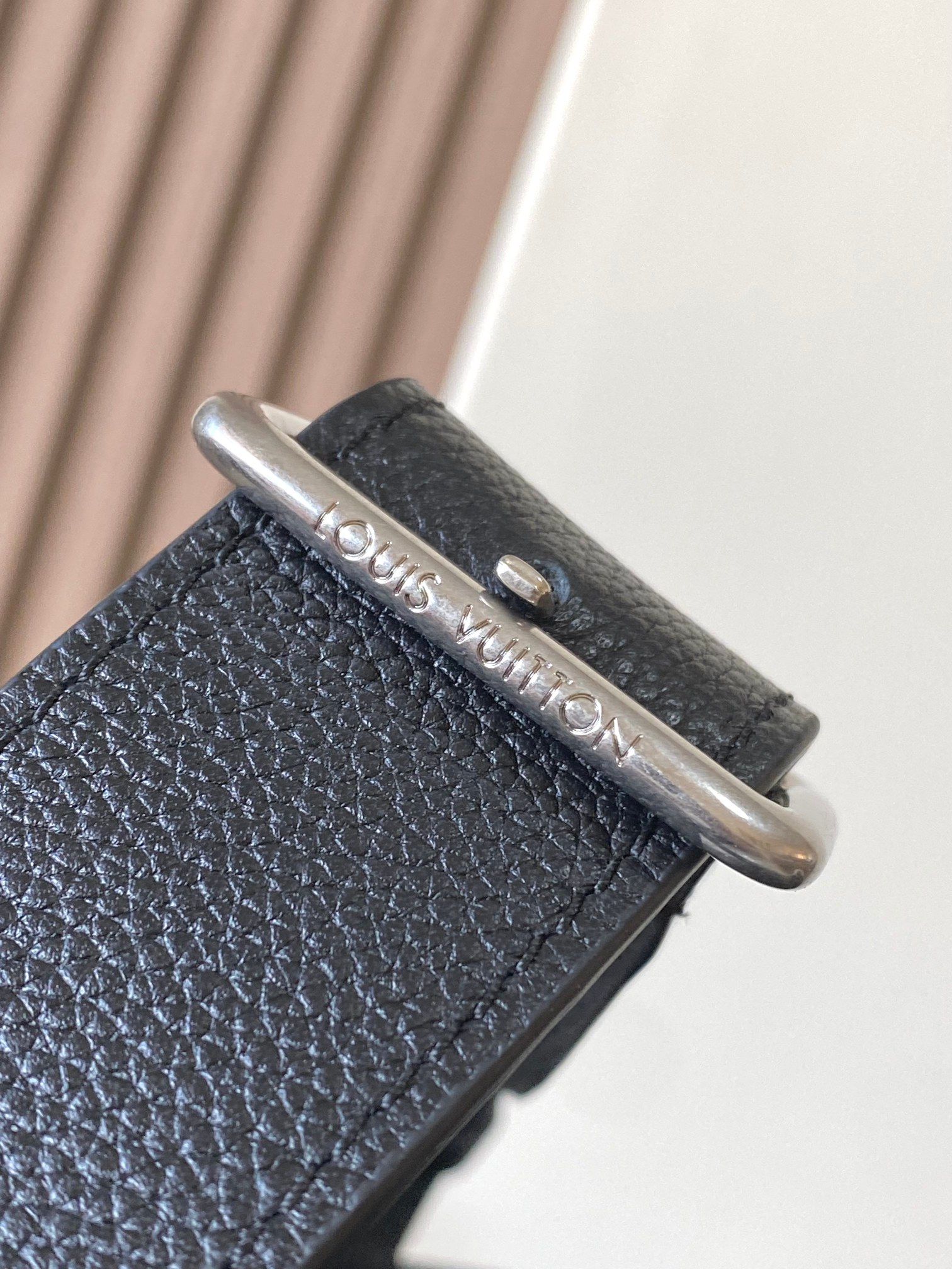 LV M27022 Verso Hobo