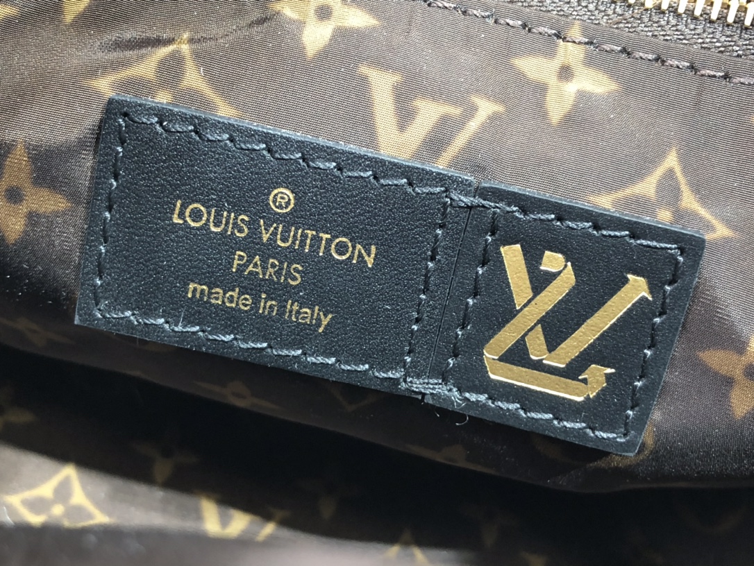 Louis Vuitton M59008 Speedy Bandouliere 25(Puffer Edition)