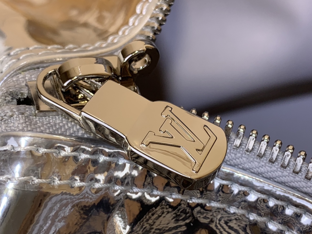 LV  Ski Keepall Bandoulière 45 M26766