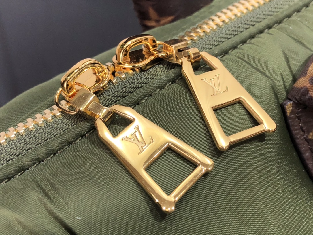 Louis Vuitton Speedy Bandouliere 25 Green (Puffer Edition)